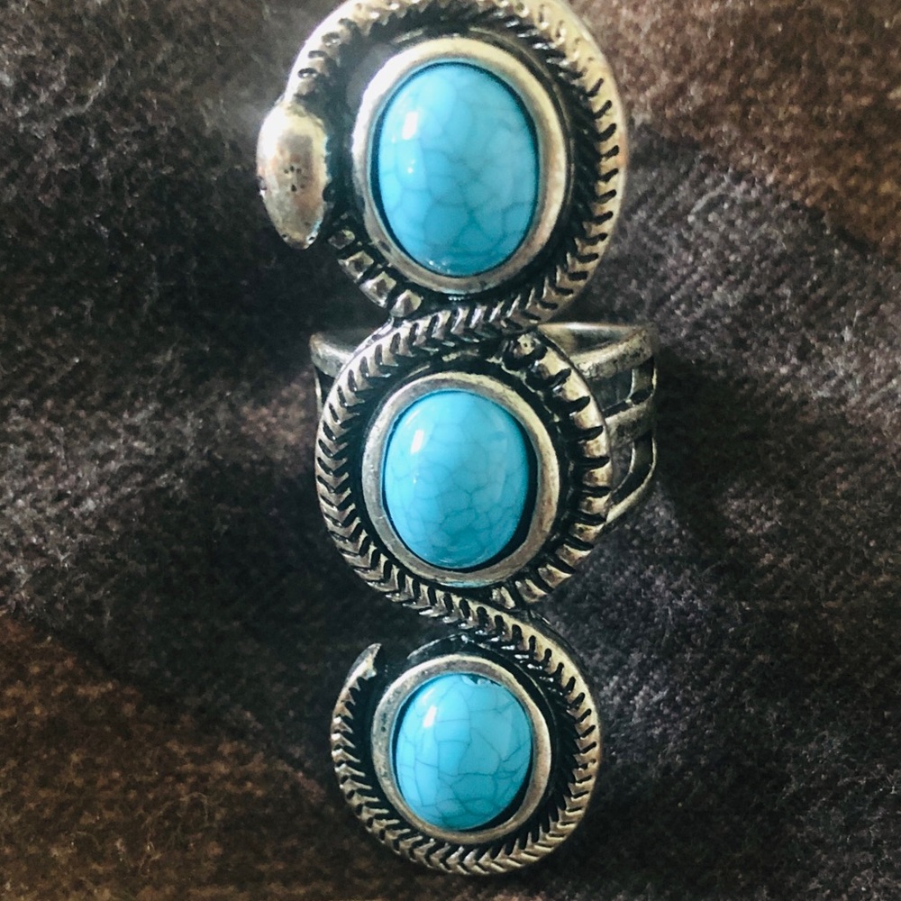 Snake Ring - Picture 2 of 7